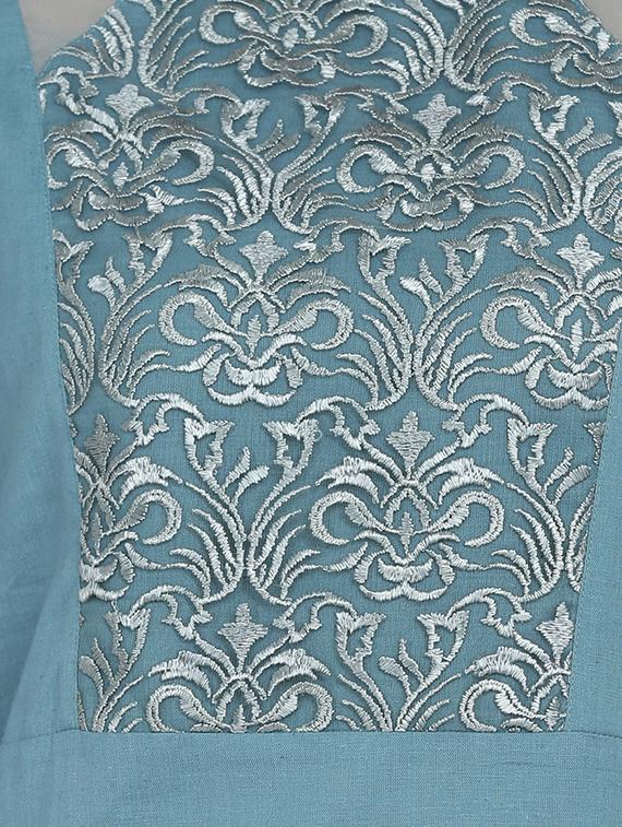 yoke embroidered straight kurta - 17272476 - Zoom Image - 5