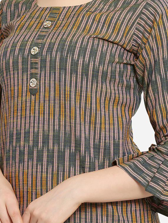 ikat print straight kurta - 17273753 - Zoom Image - 4