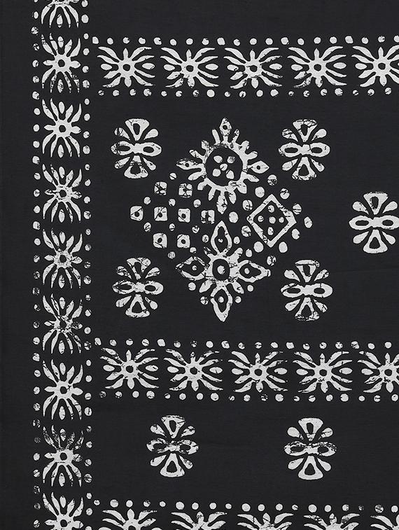 floral print woven saree with blouse - 17274059 - Zoom Image - 4