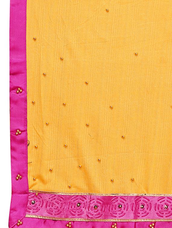 solid embellished bordered saree with blouse - 17274135 - Zoom Image - 4