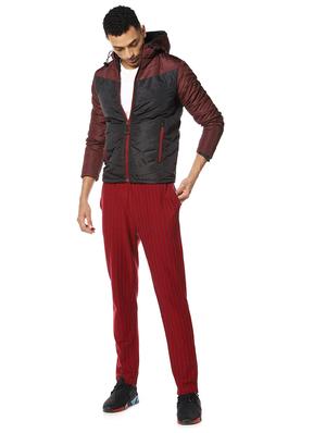 maroon color block quilted jacket - 17274668 - Standard Image - 4