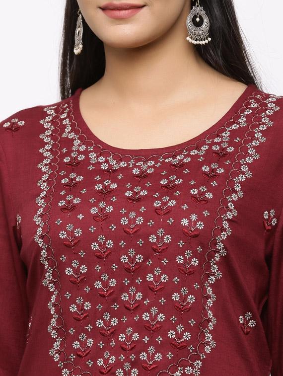 embroidered straight kurta - 17280731 - Zoom Image - 4