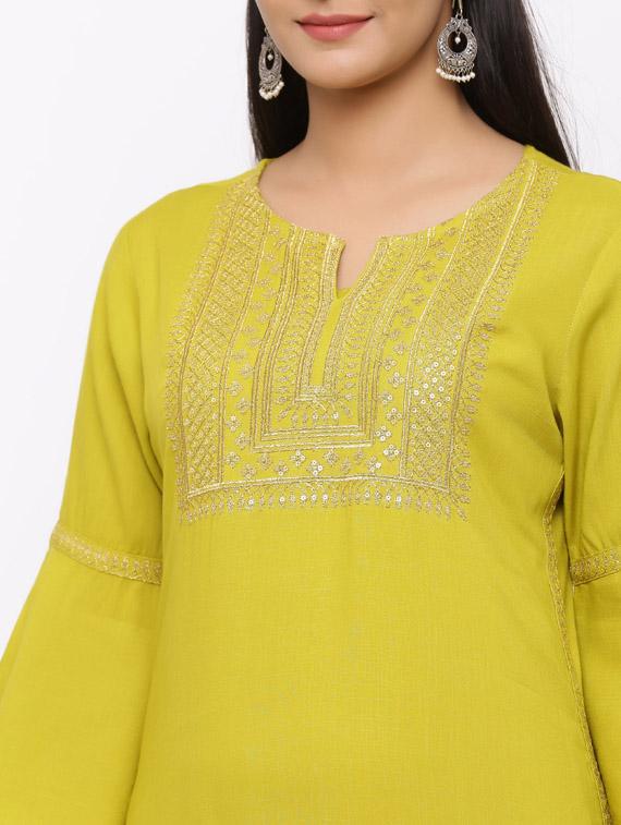 sequined straight kurta - 17280753 - Zoom Image - 4