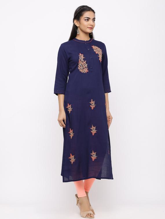 embroidered straight kurta - 17280761 - Zoom Image - 2