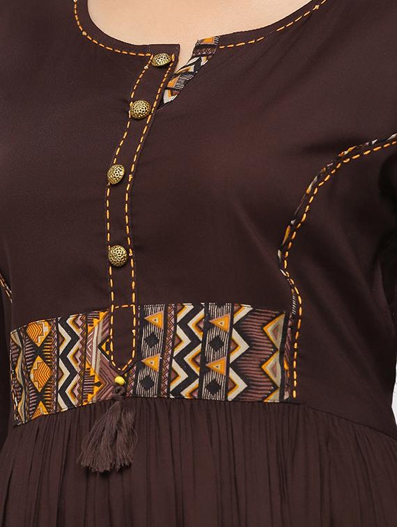 contrast yoke fit & flare ethnic dress - 17280853 - Zoom Image - 4