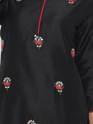 embellished solid straight kurta - 17281624 - Standard Image - 4