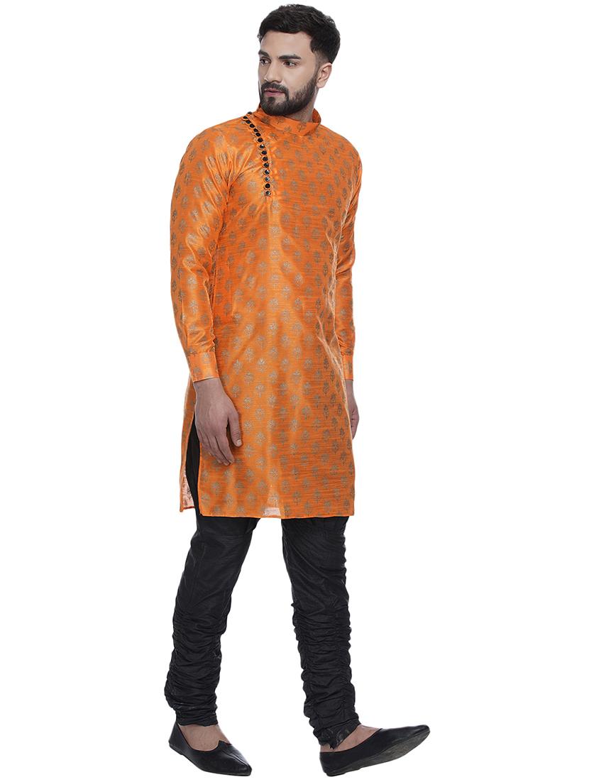 orange printed silk blend long kurta - 17287472 - Zoom Image - 2