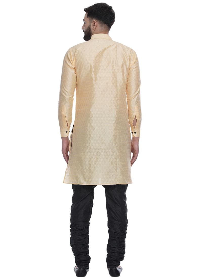 yellow jacquard silk blend long kurta - 17287478 - Zoom Image - 4