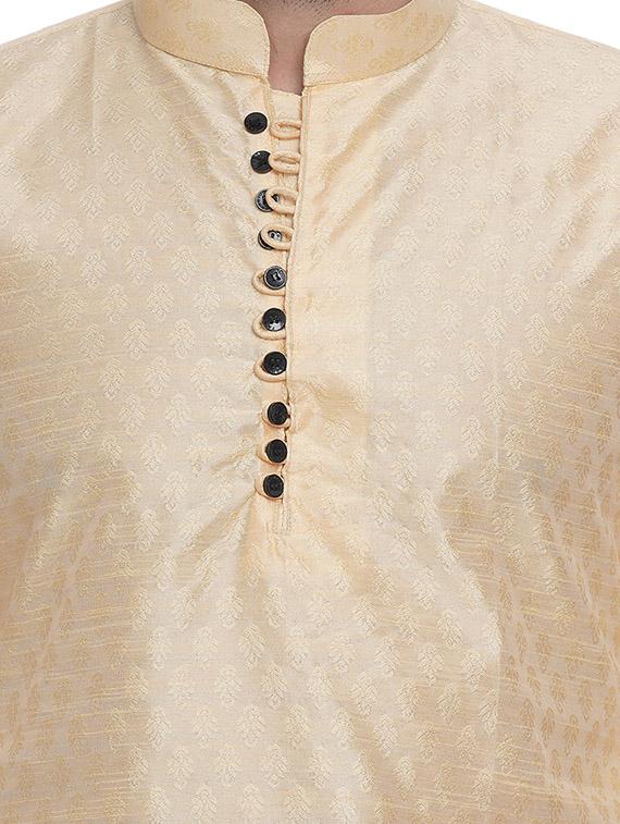 yellow jacquard silk blend long kurta - 17287478 - Zoom Image - 5