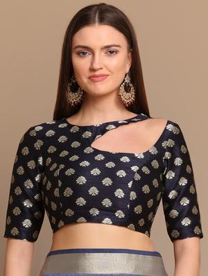 solid woven saree with blouse - 17287844 - Standard Image - 3