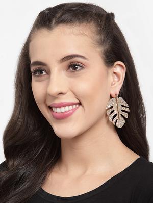 gold metal drop earring - 17289374 - Standard Image - 4