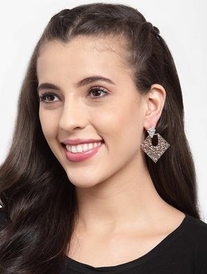 silver metal drop earring - 17289378 - Standard Image - 4
