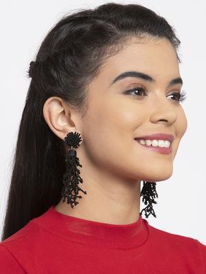 black metal drop earring - 17289408 - Standard Image - 4