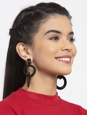 black metal drop earring - 17289442 - Standard Image - 4