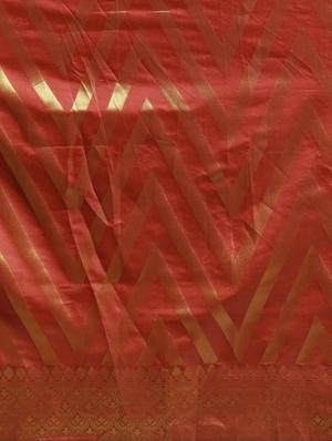 chevron banarasi saree with blouse - 17289829 - Standard Image - 4