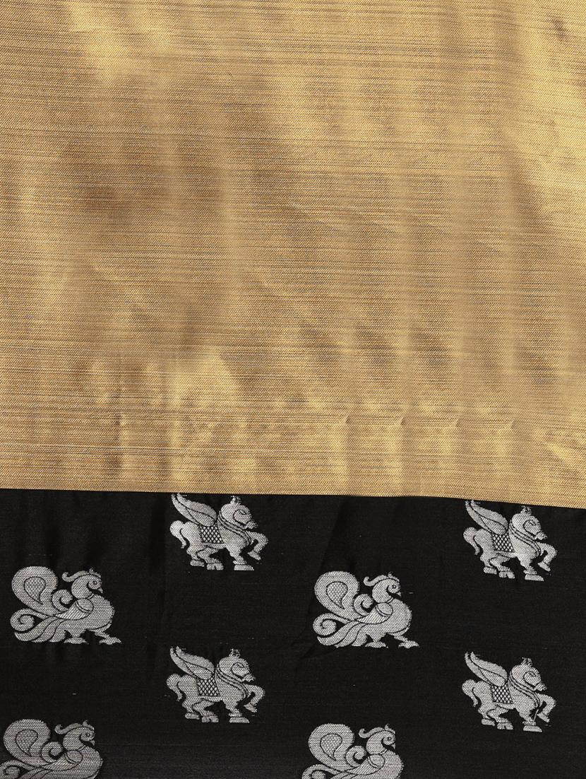 solid bordered gold kanjivaram saree with blouse - 17290215 - Zoom Image - 3