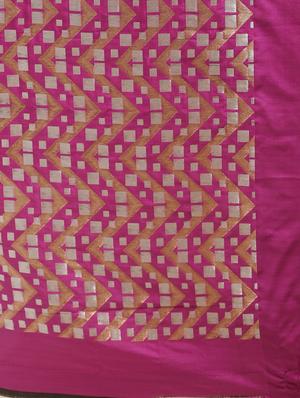 navy blue banarasi saree with blouse - 17290220 - Standard Image - 4