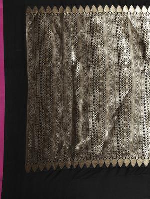 self design banarasi saree with blouse - 17290264 - Standard Image - 4