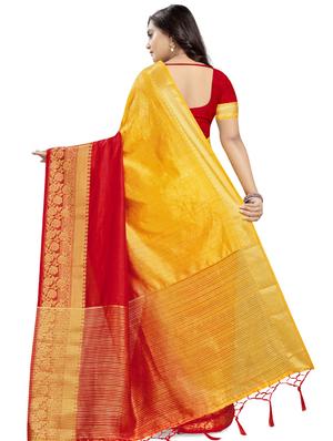 solid bordered saree with blouse - 17291582 - Standard Image - 2