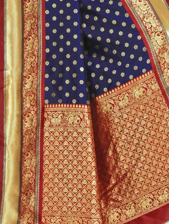 floral zari work banarasi saree with blouse - 17291588 - Zoom Image - 4