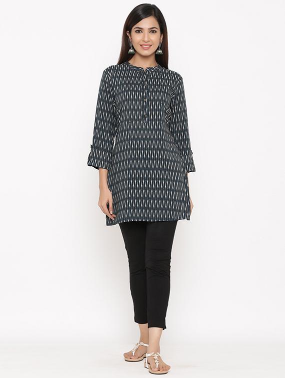 ikat print straight kurti - 17292286 - Zoom Image - 4