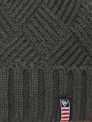 green wool cap - 17295370 - Standard Image - 4