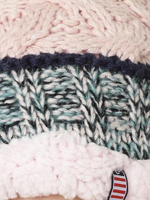 pink wool cap - 17295376 - Standard Image - 4