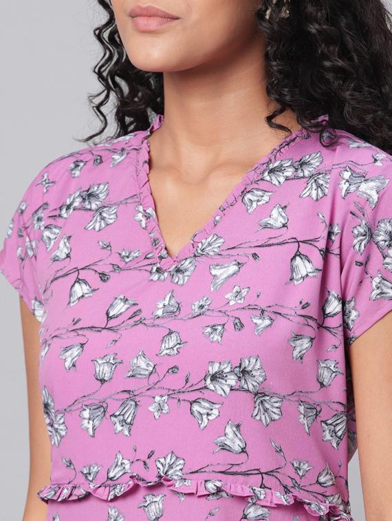 v neck floral maxi dress - 17296436 - Zoom Image - 4