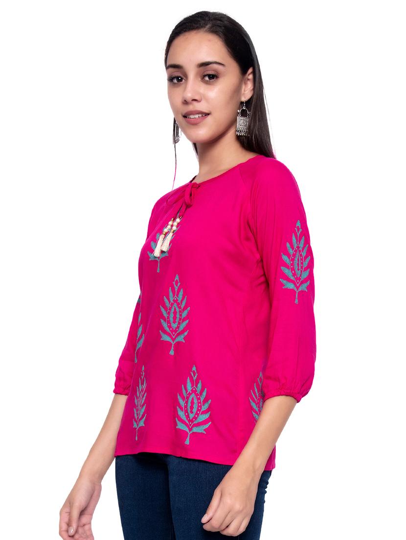 tie up neck block print top - 17298498 - Zoom Image - 2