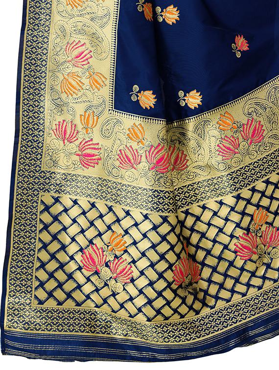 floral banarasi saree with blouse - 17298557 - Zoom Image - 4