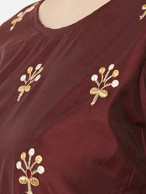 embroidered straight kurta - 17299017 - Standard Image - 5