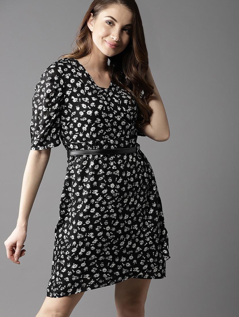 v-neck floral belted dress - 17299176 - Zoom Image - 1