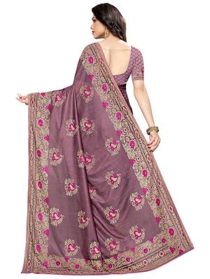 paisley bordered saree with blouse - 17299213 - Standard Image - 2