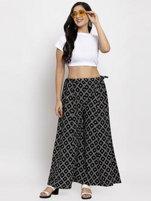geometric print palazzo - 17299693 - Standard Image - 4