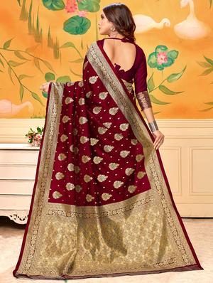 maroon banarasi saree with blouse - 17300016 - Standard Image - 2