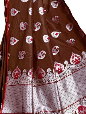 paisley woven saree with blouse - 17300045 - Standard Image - 3