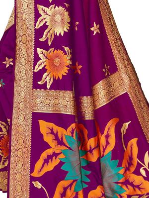 floral woven saree with blouse - 17300052 - Standard Image - 3