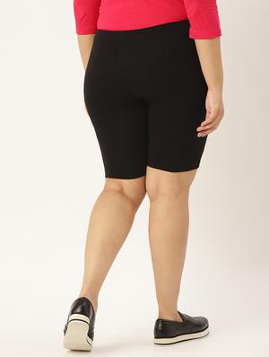 pocket detail solid shorts - 17300407 - Standard Image - 3