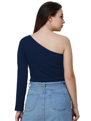 single shoulder crop top - 17324069 - Standard Image - 3