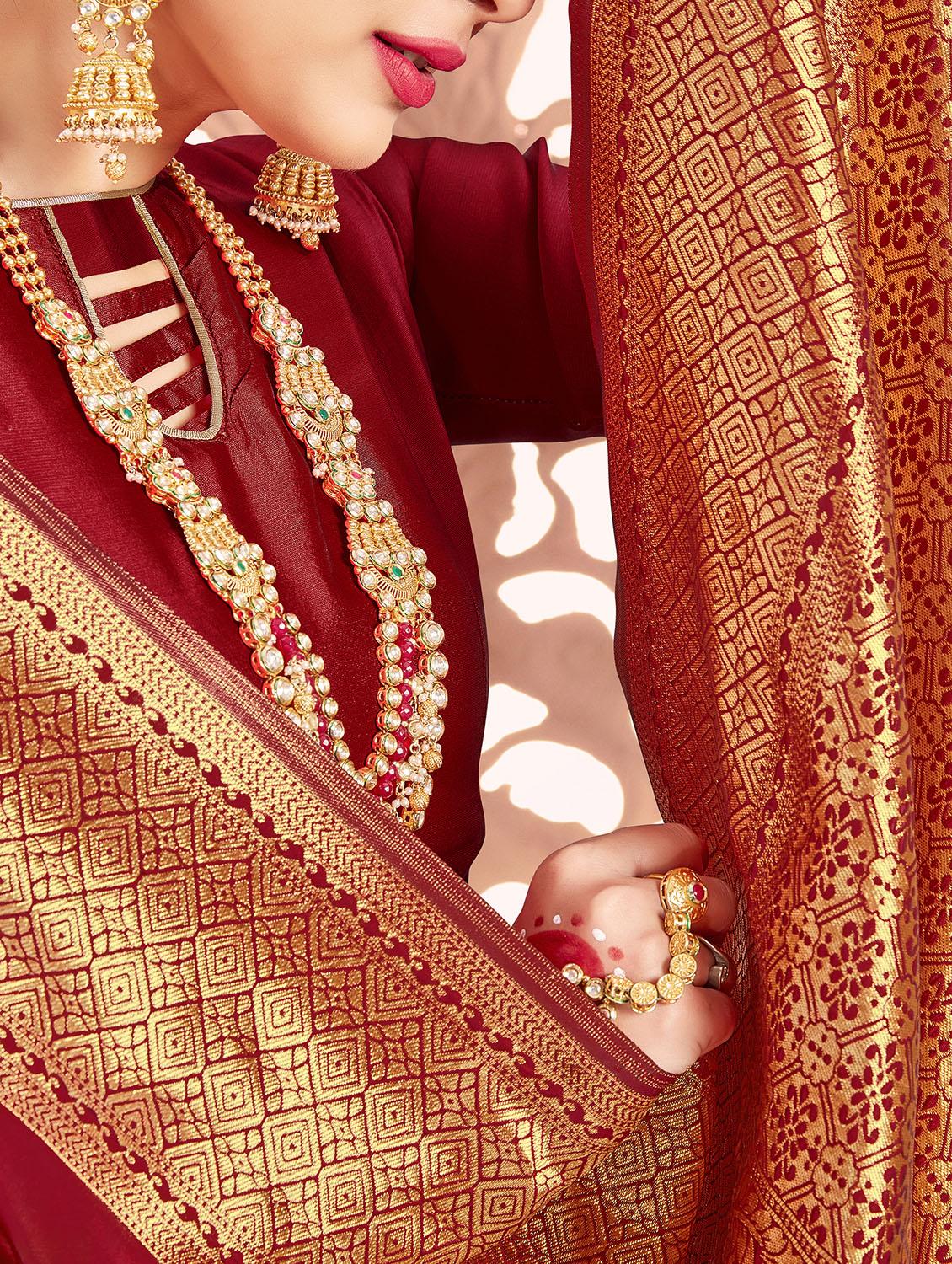 maroon banarasi saree with blouse - 17324719 - Zoom Image - 3