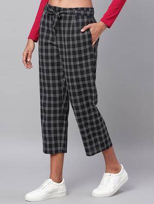 tie up waist checkered cropped trouser - 17326488 - Standard Image - 2