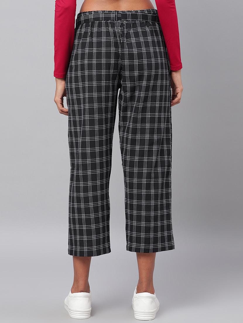 tie up waist checkered cropped trouser - 17326488 - Zoom Image - 3