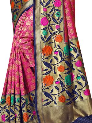 jacquard woven saree with blouse - 17326794 - Standard Image - 4