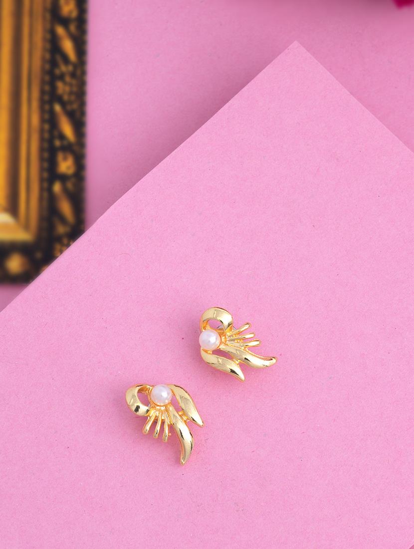 white metal studs earring - 17327601 - Zoom Image - 1