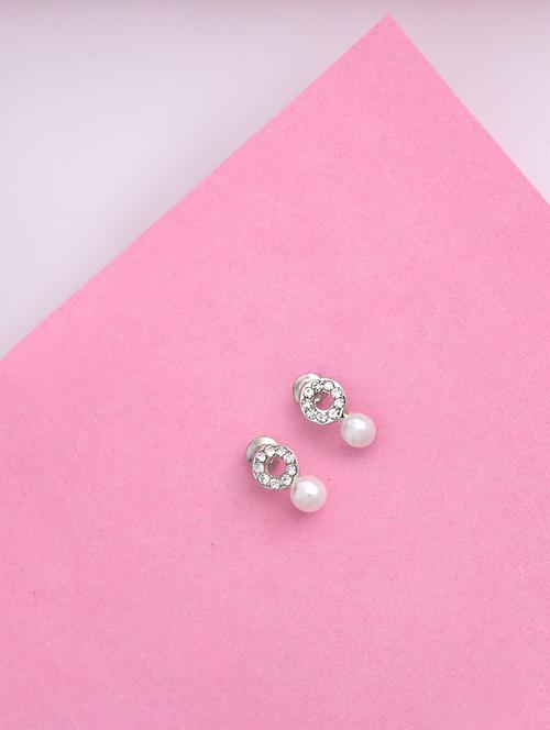 silver metal studs earring - 17327682 - Standard Image - 1