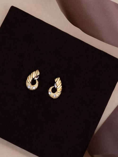 gold metal studs earring - 17327778 - Standard Image - 1