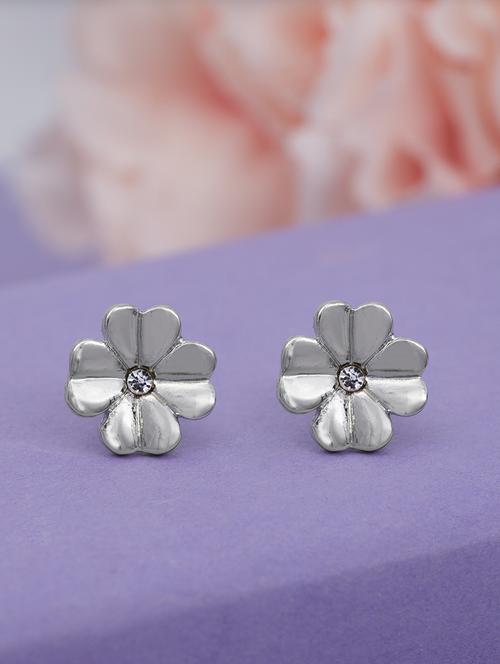 silver metal studs earring - 17327815 - Standard Image - 1