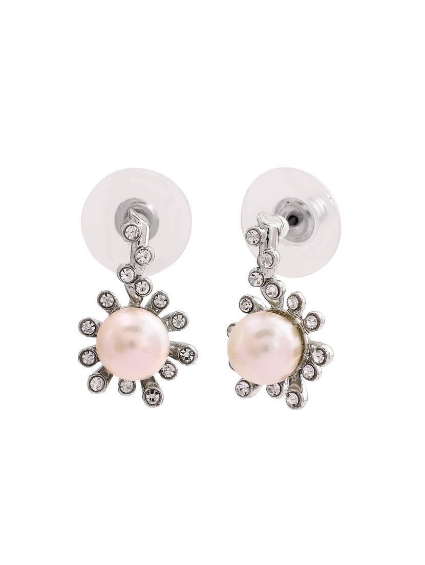 white metal studs earring - 17327938 - Zoom Image - 3