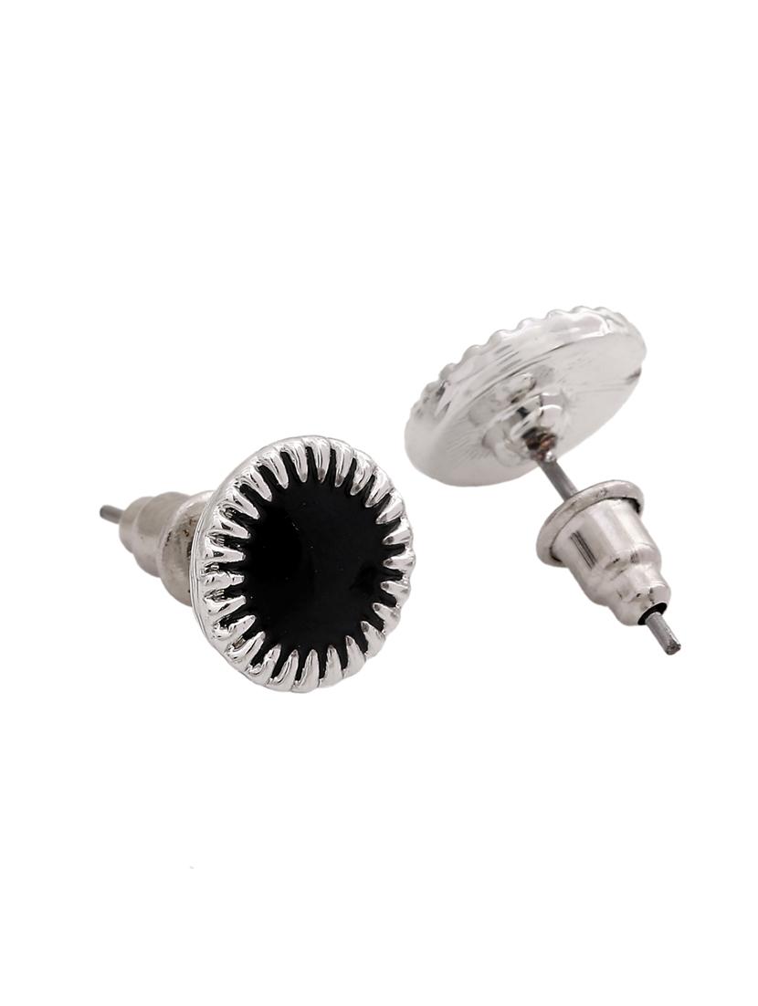 black metal studs earring - 17327983 - Zoom Image - 4