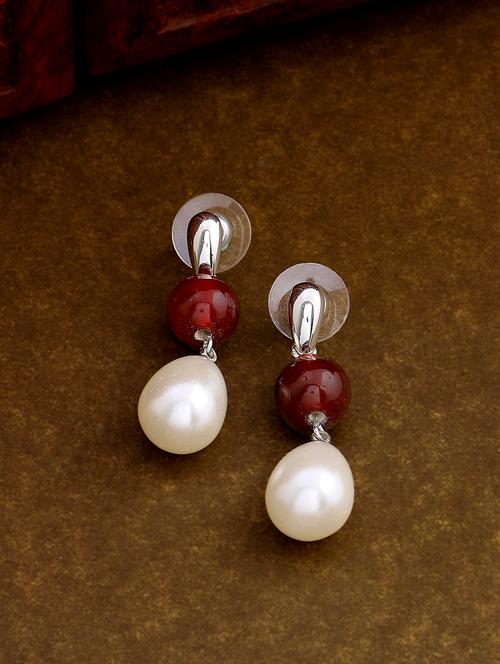 red metal drop earring - 17328012 - Standard Image - 1